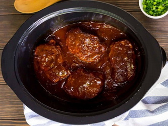 Slow Cooker (Crock-Pot®) Simple BBQ Pork Chops